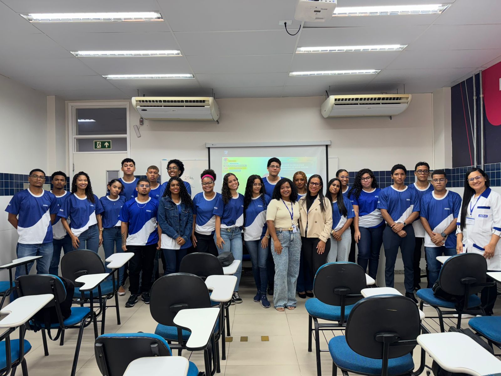 BYD inicia nova turma de Jovens Aprendizes na fábrica de baterias em Camaçari Com foco em talentos locais, iniciativa une a tecnologia da companhia ao ensino técnico do SENAI para capacitar profissionais da região
